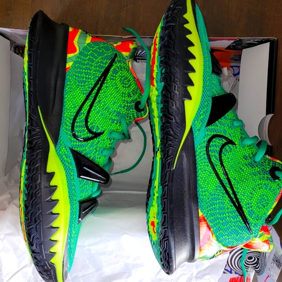 kyrie 7s green